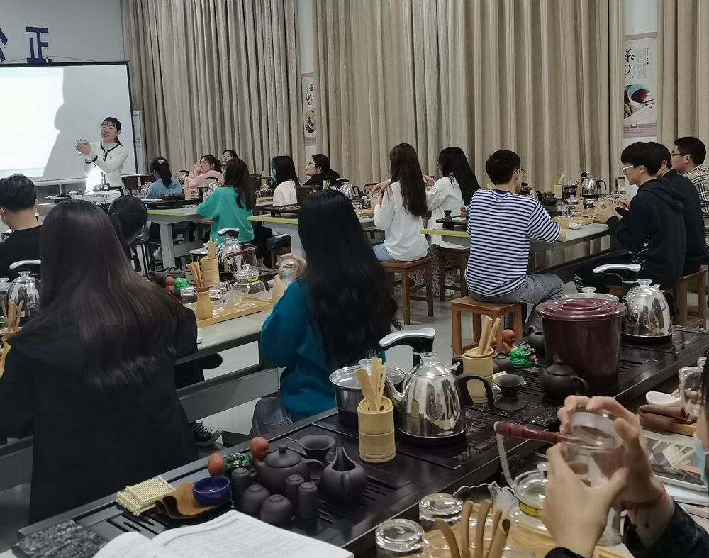 茶艺师.jpg