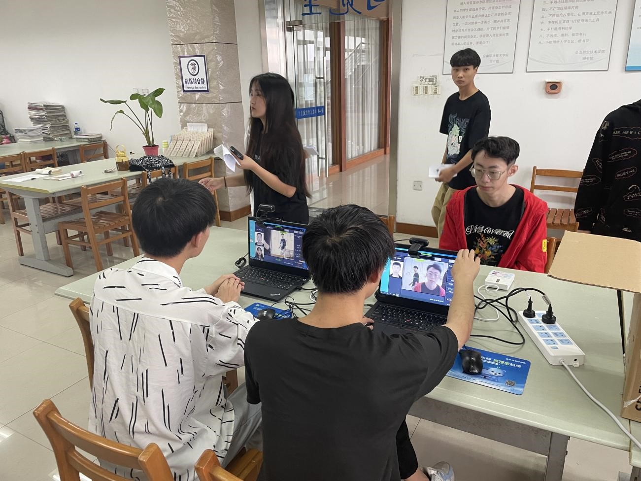 人脸识别（候考室）.jpg